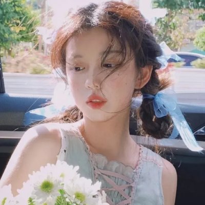 鱼跃在花见